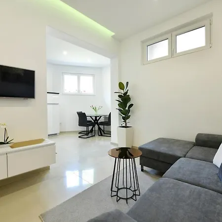 Guest house Mary 3 3*